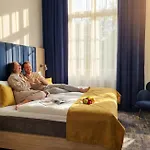 فندق H24 Parkhotel 3*