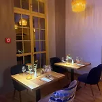 H24 Parkhotel Otel 3*