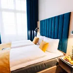 H24 Parkhotel 3*