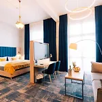 Hotel H24 Parkhotel 3*