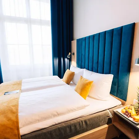 H24 Parkhotel 3*