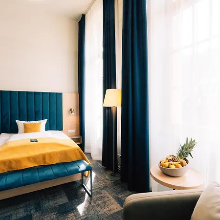 H24 Parkhotel 3*