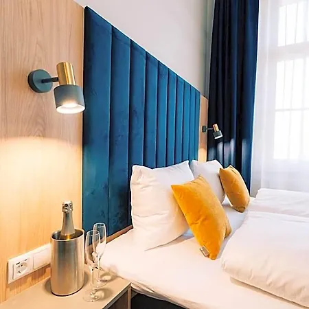 H24 Parkhotel Hotel 3*