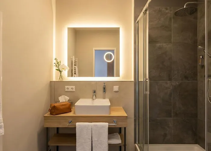 H24 Parkhotel ثال